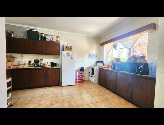 7 BEDROOM HOUSE FOR SALE IN BENDOR